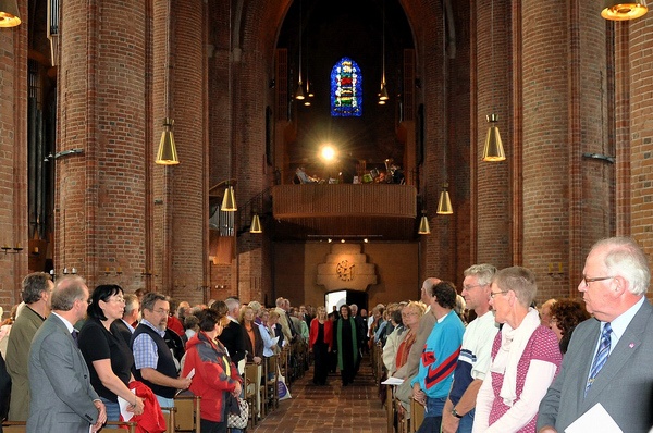 Ev. Kirche 10 Jahre   032.jpg